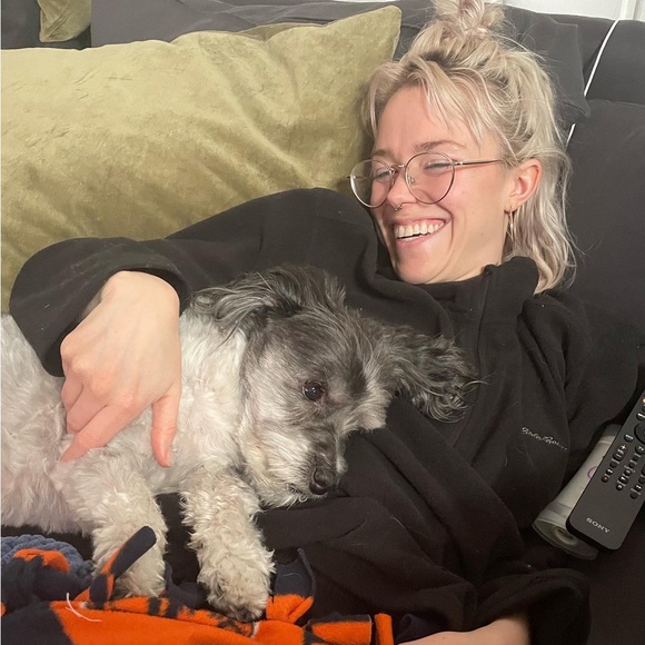 Meet your Posher, Anna - Picture 1 of 1